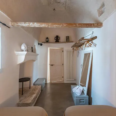 Magical Trulli Complex With Private Pool 펜션 오스투니