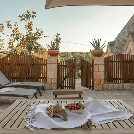 Magical Trulli Complex With Private Pool * 오스투니